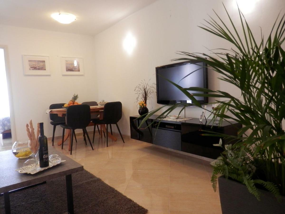 Melody Apartment ポレッチ エクステリア 写真